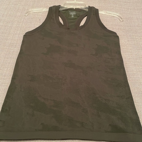 ATHLETA Athletic Green Camouflage Racerback Tank Top - Picture 8 of 11